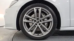 2021 Audi A7 55 TFSI Quattro Premium, белый — фото 5