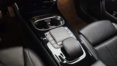 2021 Mercedes-Benz A-Class A200d Sedan, белый — фото 19