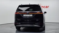 2023 Kia Carnival Gasoline 7-Seater Signature — фото 4