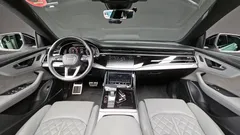 2022 Audi Q8 55 TFSI Quattro Premium — фото 7