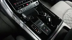 2022 Audi Q8 55 TFSI Quattro Premium — фото 9