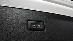 2022 Audi Q8 55 TFSI Quattro Premium — фото 18