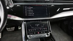 2022 Audi Q8 55 TFSI Quattro Premium — фото 19