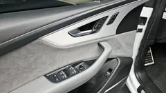 2022 Audi Q8 55 TFSI Quattro Premium — фото 20