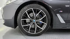 2022 BMW 5-Series 530i xDrive M Sport Package — фото 5