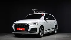 2023 Audi Q7 55 TFSI Quattro Premium — фото 1