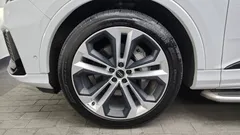 2023 Audi Q7 55 TFSI Quattro Premium — фото 5