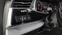 2023 Audi Q7 55 TFSI Quattro Premium — фото 16