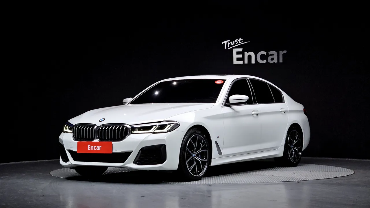 2023 BMW 5-Series 530i M Sport Package