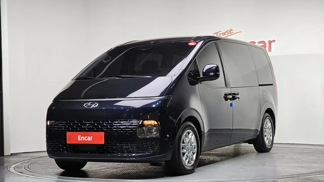 2023 Hyundai Staria 4WD Tourer 9-Seater