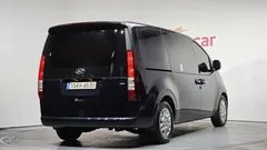 2023 Hyundai Staria 4WD Tourer 9-Seater — фото 2