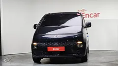 2023 Hyundai Staria 4WD Tourer 9-Seater — фото 3