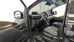 2023 Hyundai Staria 4WD Tourer 9-Seater — фото 10