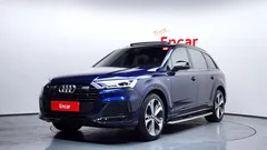 2022 Audi Q7 55 TFSI Quattro Premium — фото 11