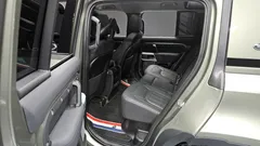 2022 Land Rover Defender 110 D250 S — фото 11