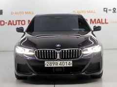 2022 BMW 5-Series 523d M Sport — фото 3