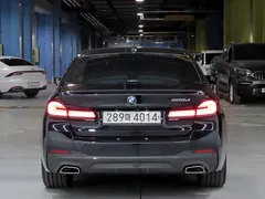 2022 BMW 5-Series 523d M Sport — фото 4