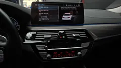 2022 BMW 5-Series 530e Luxury, белый — фото 14