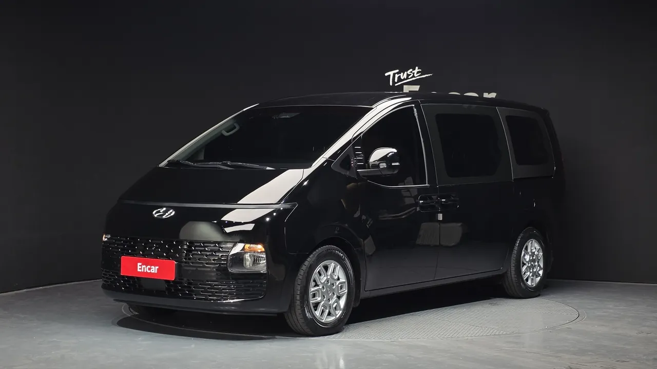 2022 Hyundai Staria Tourer 9-Seater