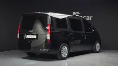 2022 Hyundai Staria Tourer 9-Seater — фото 2