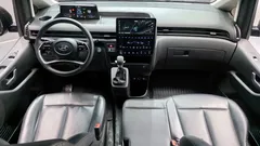 2022 Hyundai Staria Tourer 9-Seater — фото 7
