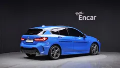 2022 BMW 1-Series 120i M Sports — фото 2