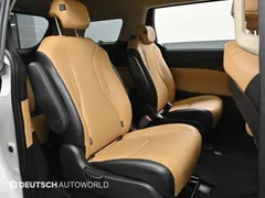 2023 Kia Carnival Diesel 9-Seater Prestige — фото 16