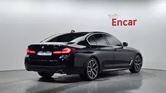 2023 BMW 5-Series 530i xDrive M Sport Package — фото 2