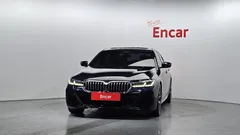 2023 BMW 5-Series 530i xDrive M Sport Package — фото 3