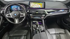 2023 BMW 5-Series 530i xDrive M Sport Package — фото 7