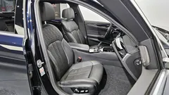 2023 BMW 5-Series 530i xDrive M Sport Package — фото 12
