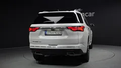 2023 ChevroletGMDaewoo Traverse 3.6 AWD Hi Country, белый — фото 4