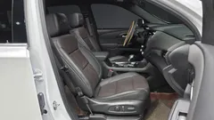 2023 ChevroletGMDaewoo Traverse 3.6 AWD Hi Country, белый — фото 15