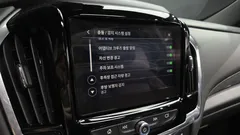 2023 ChevroletGMDaewoo Traverse 3.6 AWD Hi Country, белый — фото 20