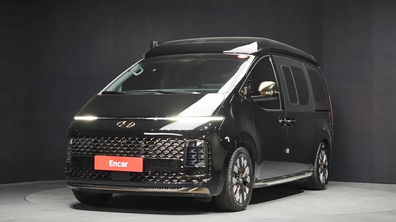 2023 Hyundai Staria 4WD Camper