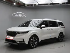 2023 Kia Carnival Diesel 9-Seater Prestige — фото 11