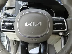 2023 Kia Carnival Diesel 9-Seater Prestige — фото 16