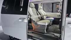 2023 Hyundai Staria 4WD Lounge 9-Seater — фото 12