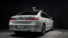 2023 BMW 7-Series 750e xDrive Design Pure Excellence — фото 2