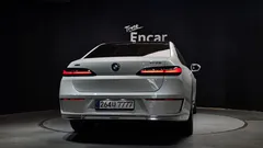 2023 BMW 7-Series 750e xDrive Design Pure Excellence — фото 4