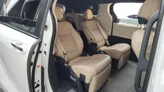 2023 Toyota Sienna 2.5 Hybrid AWD, белый — фото 12