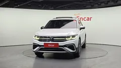 2022 Volkswagen Tiguan 2.0 TSI Prestige — фото 3