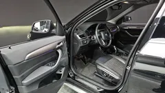 2021 BMW X1 xDrive 20i xLine, чёрный — фото 10