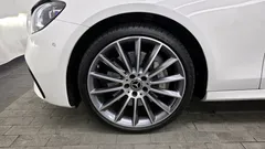 2021 Mercedes-Benz E-Class E350 4MATIC AMG Line, белый — фото 5