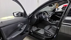 2022 BMW 3-Series 320i — фото 10