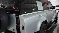 2023 Land Rover Defender 130 D300 X-Dynamic HSE — фото 2