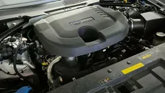 2023 Land Rover Defender 130 D300 X-Dynamic HSE — фото 6