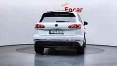 2023 Volkswagen Touareg 3.0 TDI Prestige, белый — фото 4