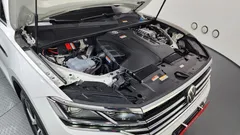 2023 Volkswagen Touareg 3.0 TDI Prestige, белый — фото 6