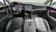 2023 Volkswagen Touareg 3.0 TDI Prestige, белый — фото 7